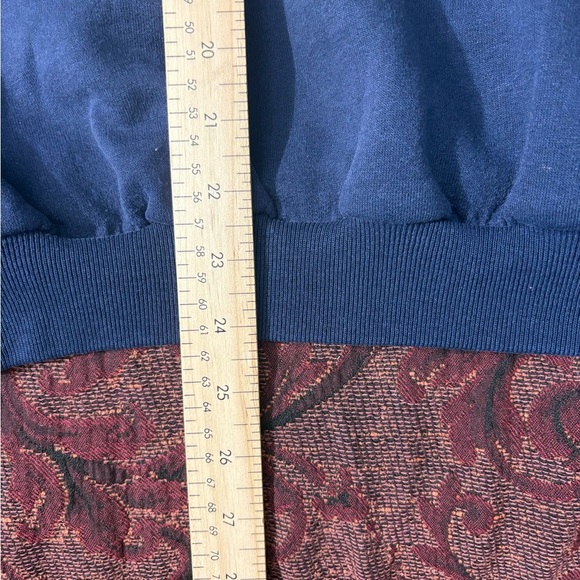 90s University of Windsor Crewneck - Picture 7 of 7